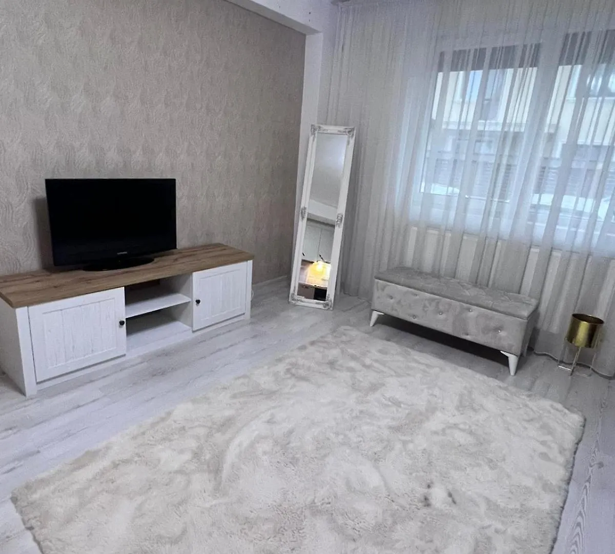Apartment Apartament In Regim Bucharest Romania